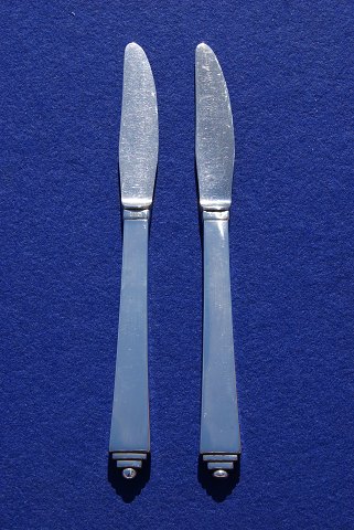 Pyramid Georg Jensen Danish silver flatware, dinner knives 20.5cm