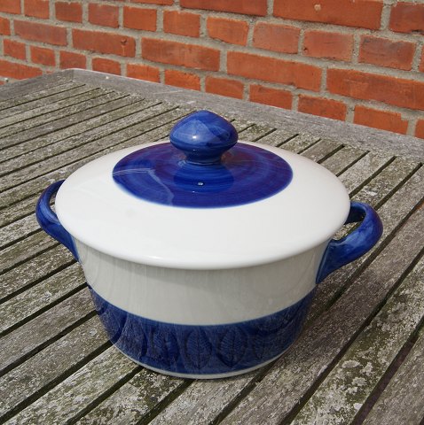 Blue Koka Swedish porcelain, covered pots with 2 handles
