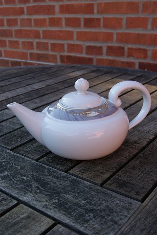 Magnolia Grey Danish porcelain, round covered tea pot
