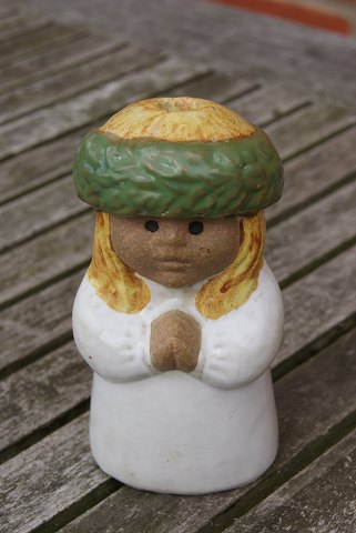 Lisa Larson schwedisch glasierte Keramik, Lucia Braut mit grünem Kranz für Kerzen oder Adventsfigur