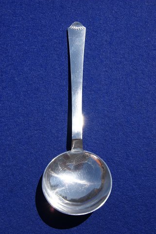 Arvesølv nr. 4 Hans Hansen sølvbestik, serveringsske 22cm