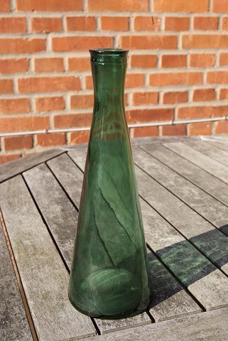 item no: g-Kegleformet grøn flaske/vase