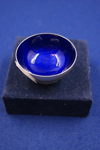 Michelsen saltkar på lav fod nr. 19 i sterling sølv med blå emalje