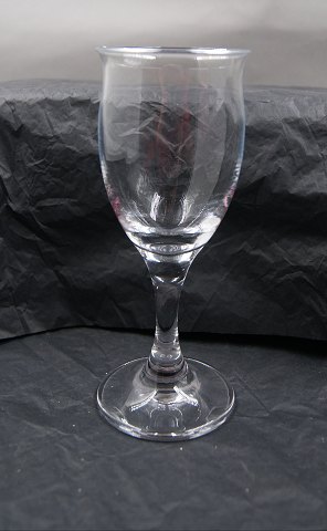 Ideelle clear glassware by Holmegaard, Denmark. Red wine glasses 19.5cm