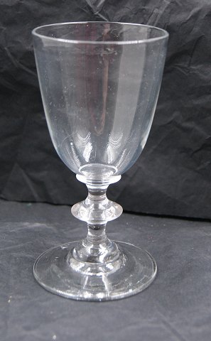 Berlinois glassware by Kastrup/Holmegaard, Denmark. Barrel shaped wine glasses 12cm 