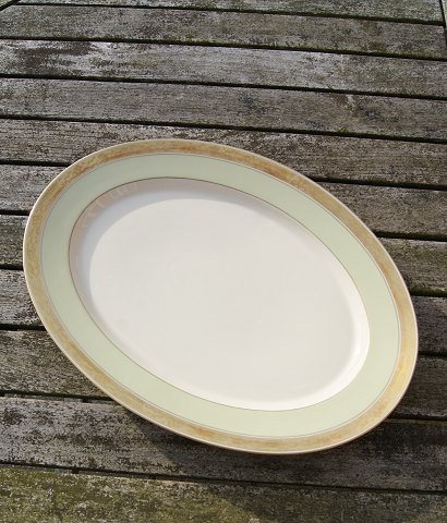 Dagmar med guld porcelæn, store, ovale fade 40cm