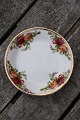 Old Country Roses English bone China porcelain. 
Pickle dishes 9cm