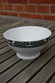 Pillivuyt Bella Black French porcelain, bowls on stand