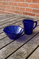 Holmegaard dänisch Kunstglas, Set Zuckerschale und 

Sahnekännchen aus dunkelblau Glas