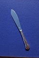 Herregaard sølvbestik, kagekniv med savtakket 
klinge 
26cm