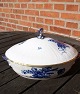 Blue Flower Curved with gold Danish porcelain. 
Covered serving bowls