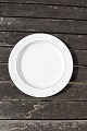 Blue Line Danish faience porcelain, dinner plates about 24cm.