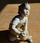 B&G Denmark figurine No 2275, Help me, Mum