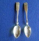 Musling Silberbesteck, Paar Teelöffel. 1 Löffel in 

3-türme dänisch Silber von 1913, und 1 Löffel in 
englischem „Silber“??