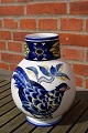 Blå Fasan fajance porcelæn, store buttede vaser 20,5-21cm. Lager 2
