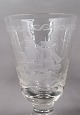 Large and beautiful beer glass about 20cm in clear glass, beautifully decorated with a three-masted full rig and the year 1980.